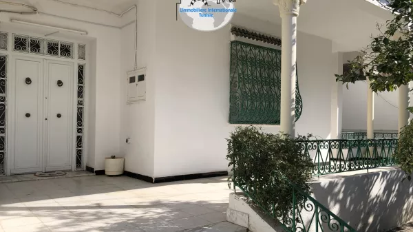 Schöne und Geräumige Villa in Bouhsina, Sousse