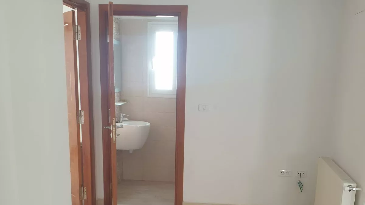 Modernes und Funktionsreiches S1-Büro in Sahloul