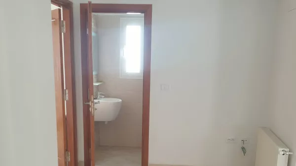 Modernes und Funktionsreiches S1-Büro in Sahloul