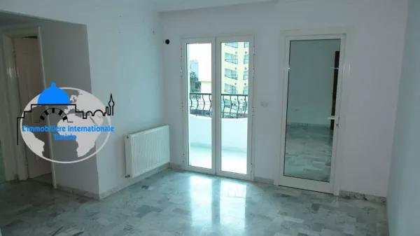 Büroraum S2 an der Touristenroute Hammam Sousse