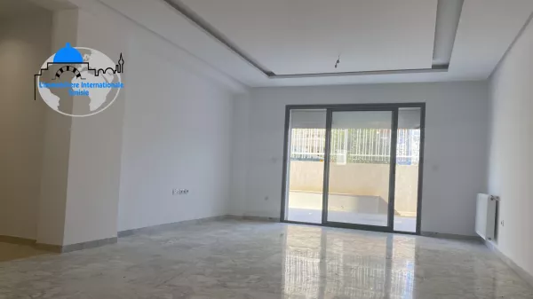 Entdecken Sie den Charme dieser hellen S+3-Wohnung in Sousse!