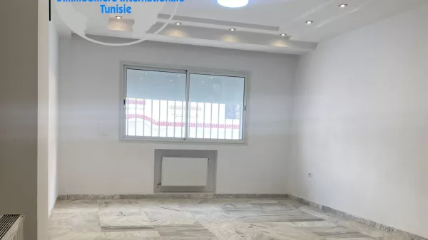 Luxus-Wohnung im Erdgeschoss in Khzema