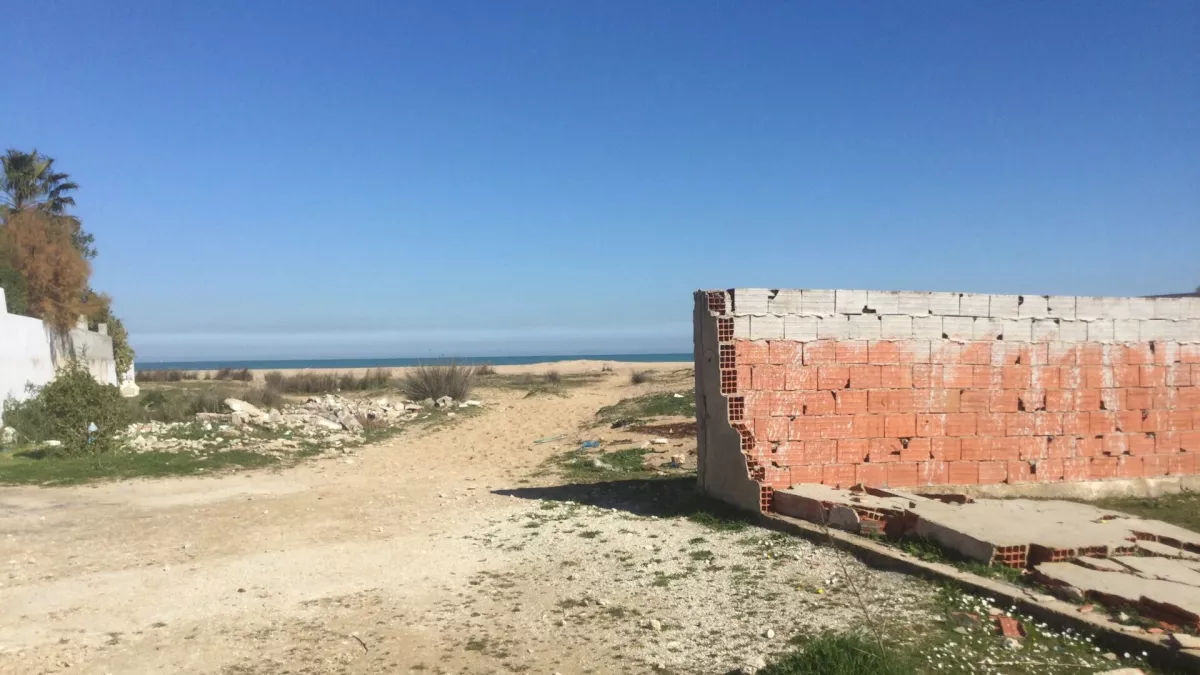 Traumgrundstück direkt am Meer in Raoued Plage