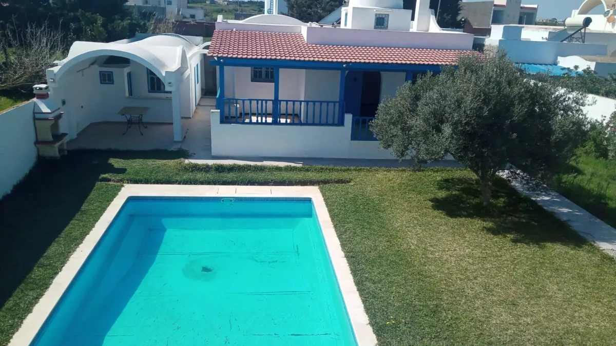 Luxus-Villa mit Pool in Kerkouan, Nabeul