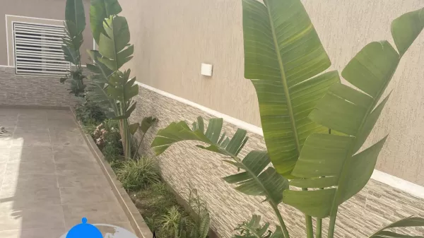 Luxus-Erdgeschosswohnung in Khzema