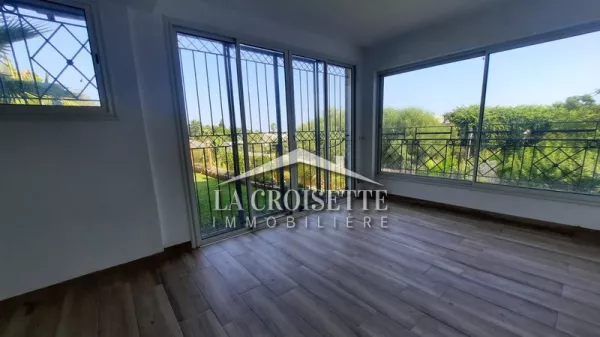 Luxus-Duplex S+5 in Marsa Cube