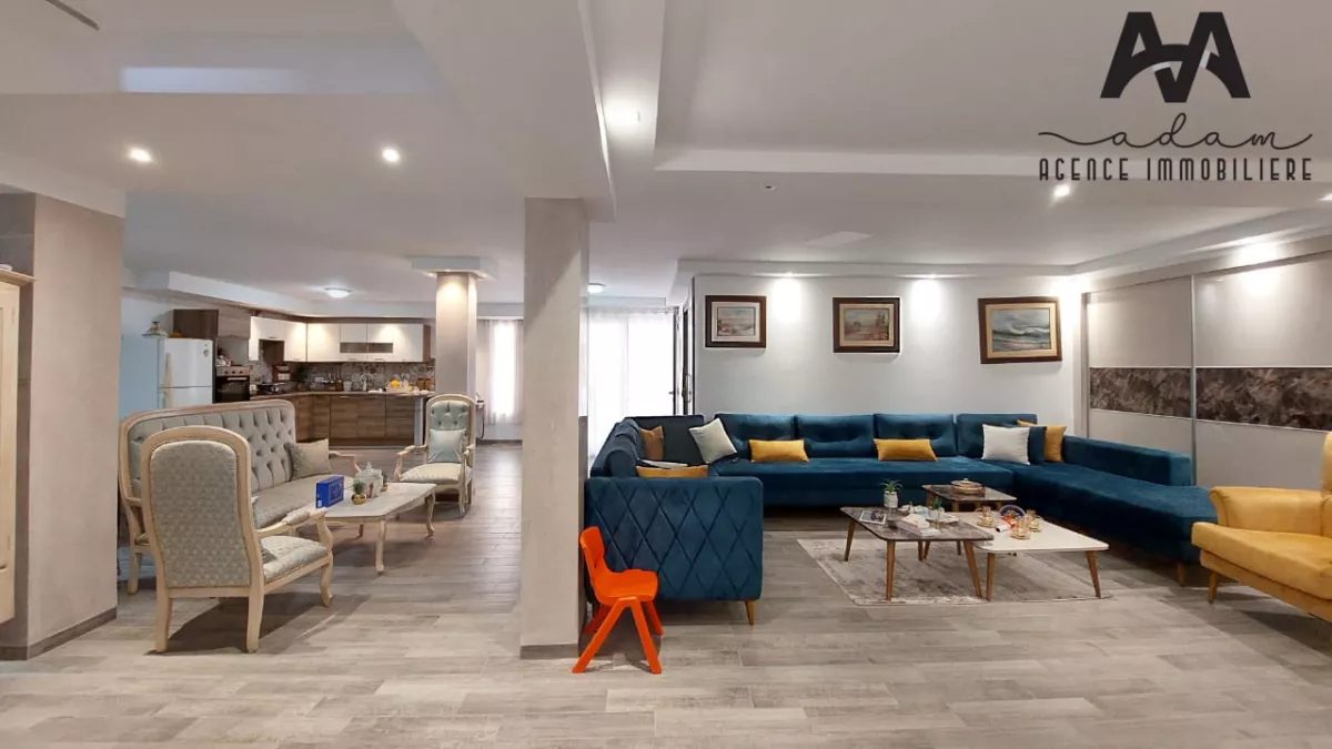 Unfertiges 300m²-Duplex in Bni Khiar, Nabeul: Eine Außergewöhnliche Investitionsmöglichkeit