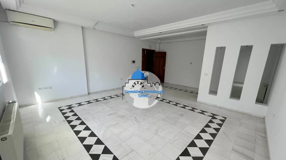 Luxus-S+3-Apartment zur Miete in Sahloul 2