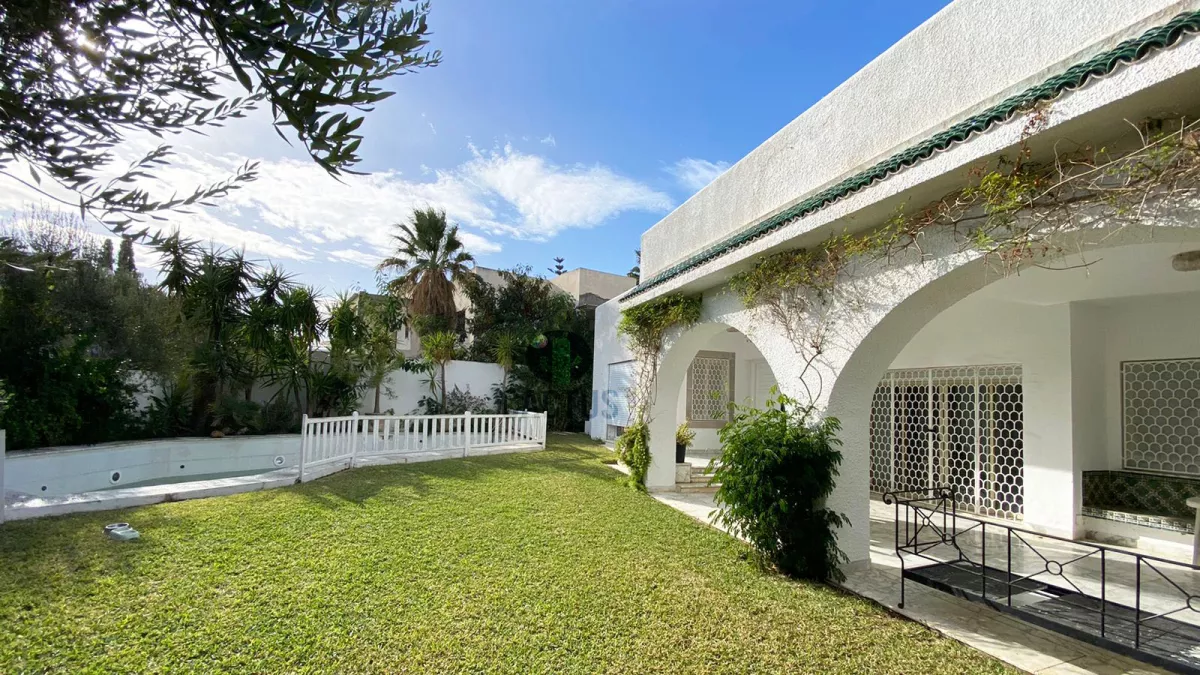 Luxus-Meister-Villa im Herzen der Touristenzone von Hammamet Nord