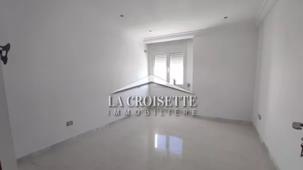 Geräumige S+3 Wohnung in Ain Zaghouan Nord