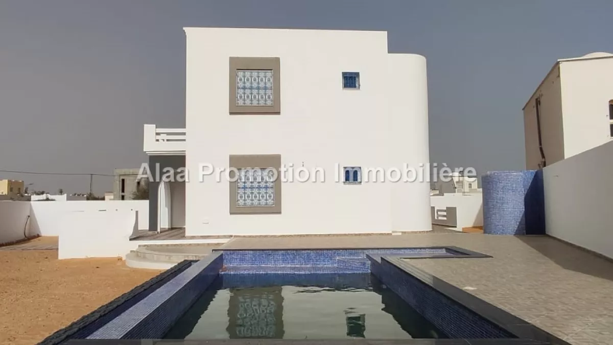 Luxus-Villa mit Pool in Djerba: Ihre Oase erwartet Sie!