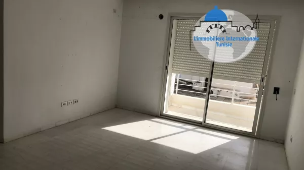 Komfortable Wohnung (S+2) im Wohnviertel von Khzema