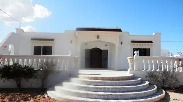 Möblierte S+2 Villa zur Miete in Tezdaine, Djerba Midoun
