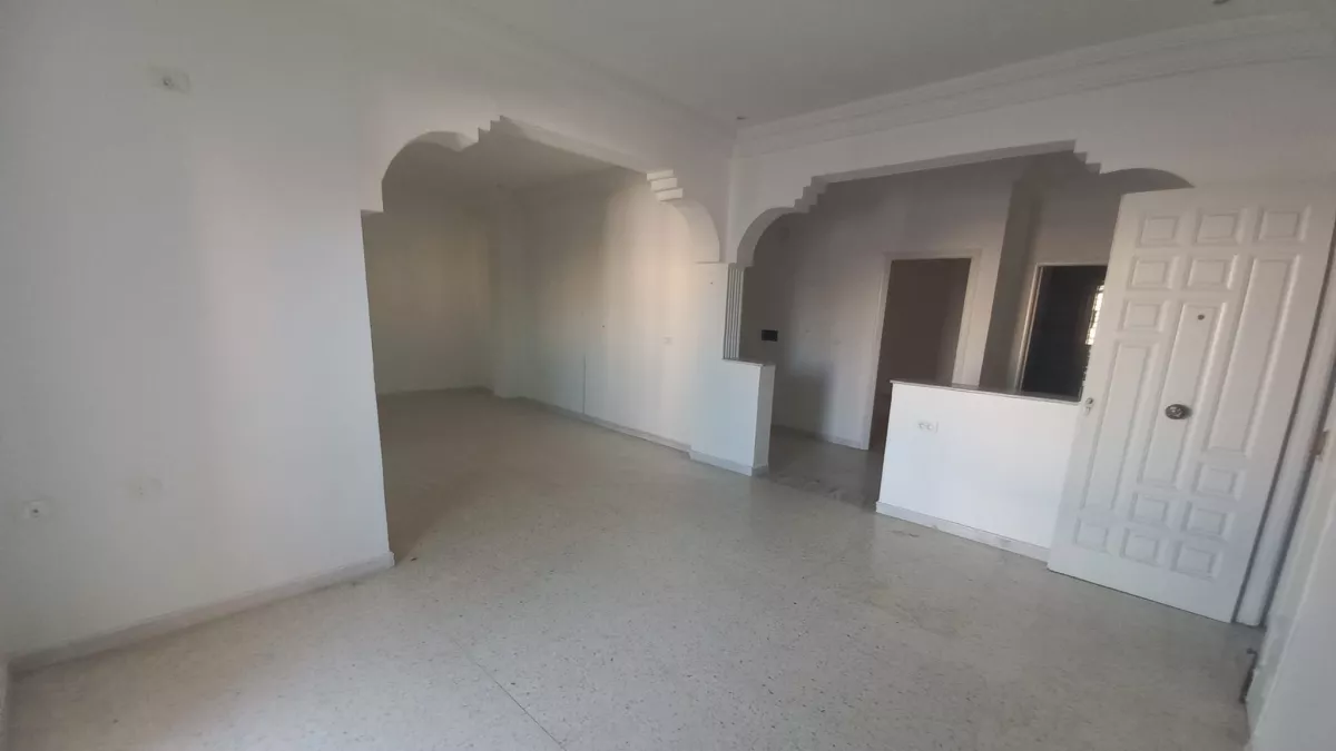 Gemütliches S+2 Apartment zur Miete in Nouvelle Medina 3, Cité Romaine, Ben Arous