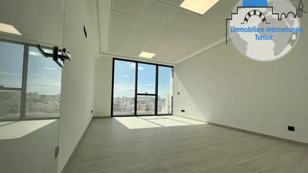 Exklusives Büro in Khzema: Eleganz im Herzen der Stadt