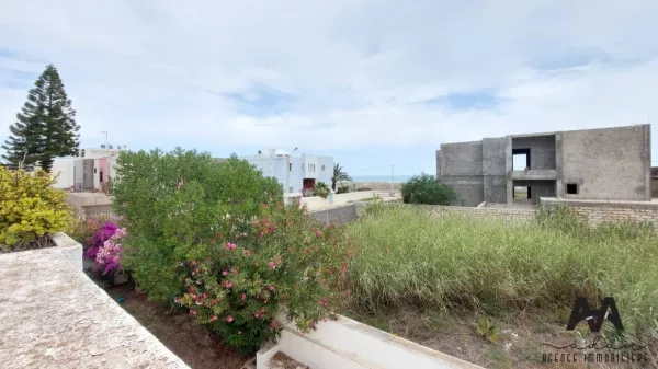Luxus-Villa mit Meerblick in Korba