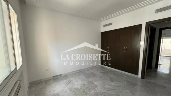 Gemütliches und sicheres S+3 Apartment in Ain Zaghouan Nord