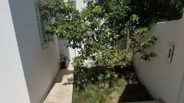 Luxus-Villa mit zwei Etagen in Cité Mora, Nabeul