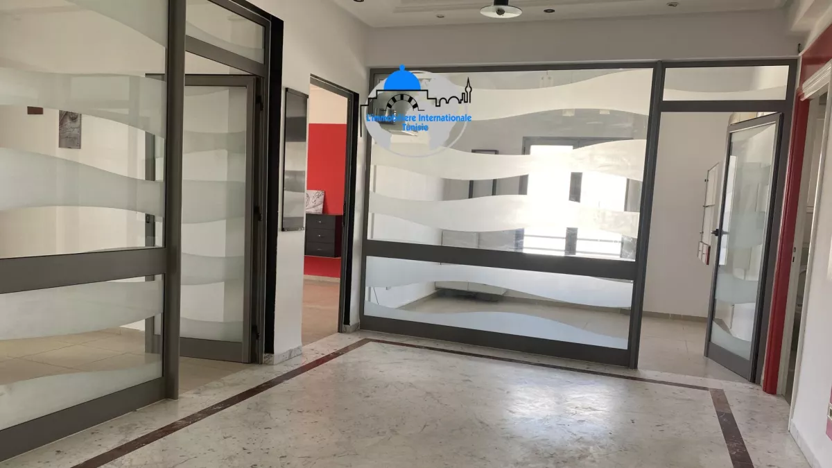 Exklusives A+2-Büro in der Corniche, Sousse: Der ultimative professionelle Hub