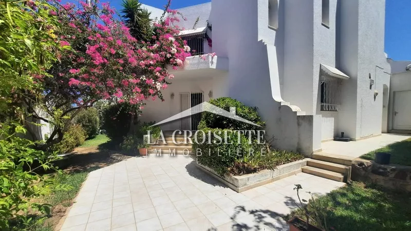 Luxus-Villa S+3 in Gammarth: Ein Refugium der Luxus und des Komforts