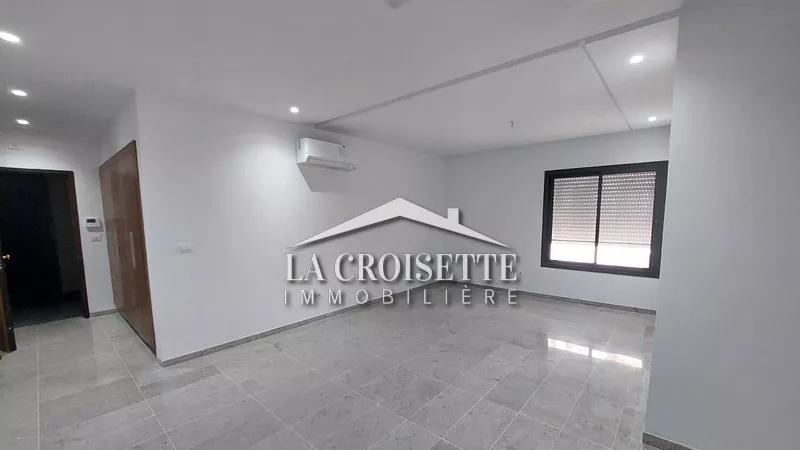 Luxuriöse S+3 Wohnung in Jardins de Carthage: Ein Refugium der Komfort und Sicherheit