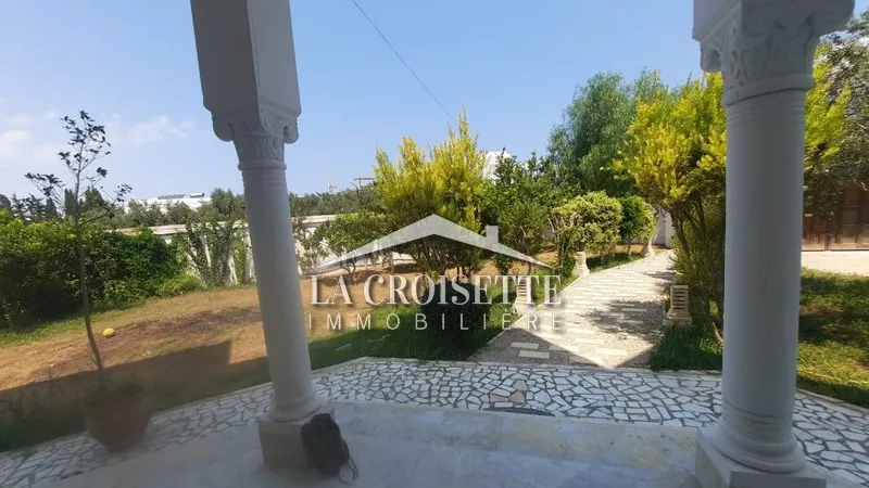 Erdgeschoss S+3 in Gammarth: Ihr Ideales Neues Zuhause!