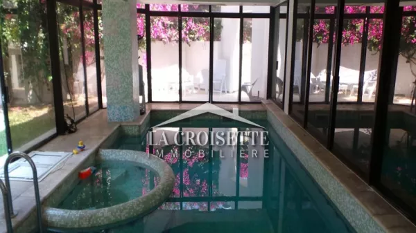 Luxus-Villa mit überdachtem Pool in La Marsa, Tunis