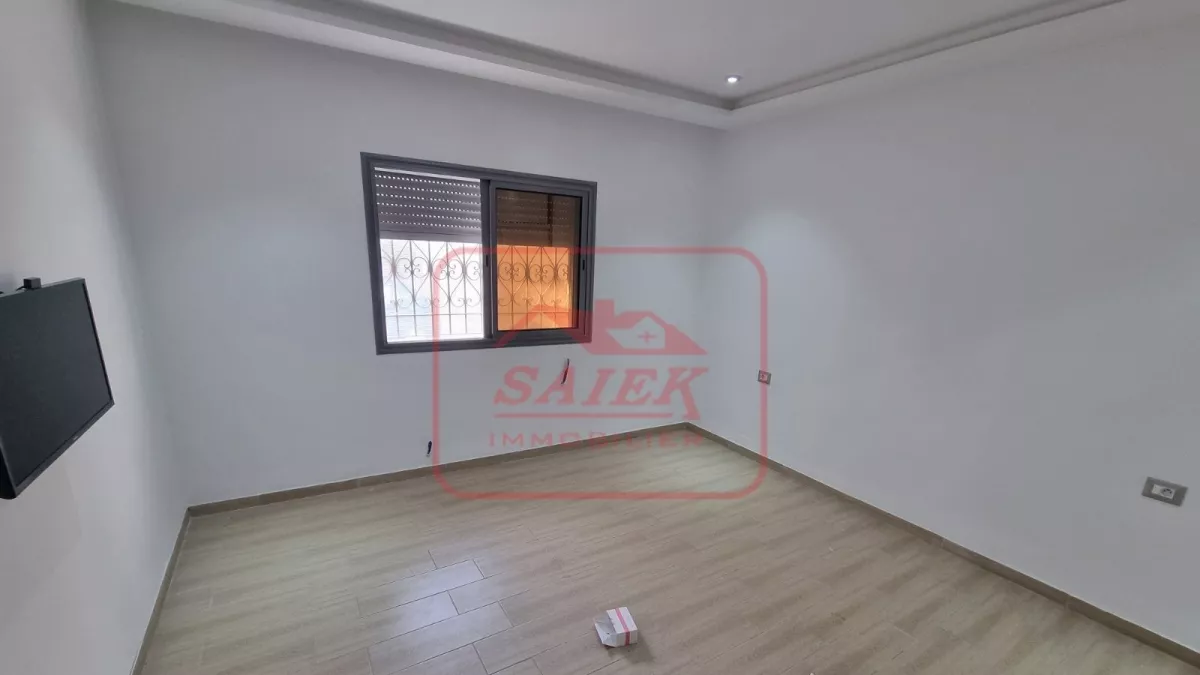 Erdgeschoss-Villa in Ain Mariem, Bizerte: Ihr neues Zufluchtsort der Ruhe!