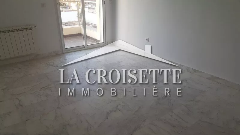 Luxus-S4-Wohnung in Carthage Gardens: Ein Refugium der Komfort und Sicherheit