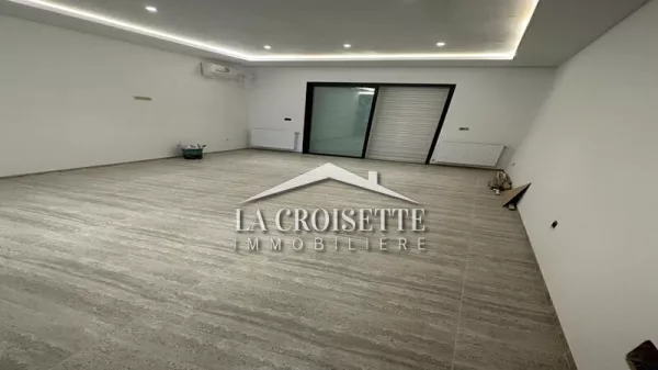 Luxus-Villa S4 mit Pool in La Soukra