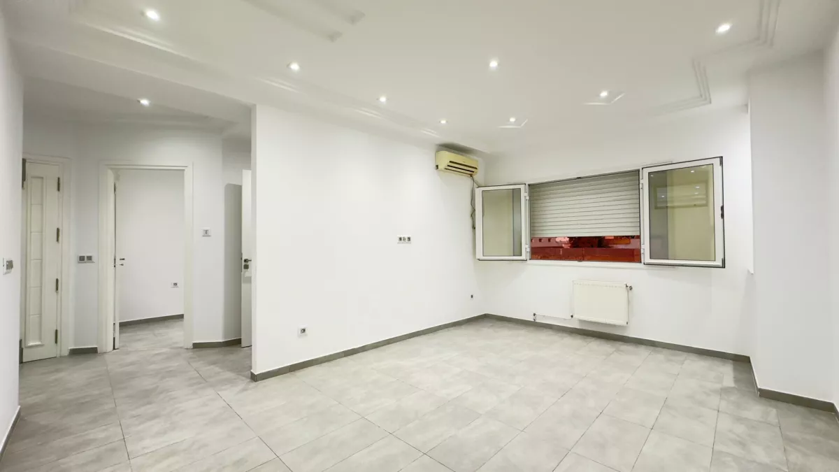 Ihr Traumhaus in Nabeul: Eine Gemütliche und Praktische S+1 Etage Villa