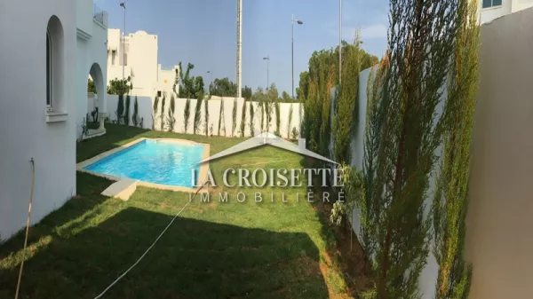 Luxus-Villa S+4 mit Pool in Gammarth