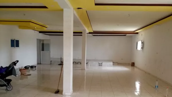 Exklusives 300m² Lager in El Aouina