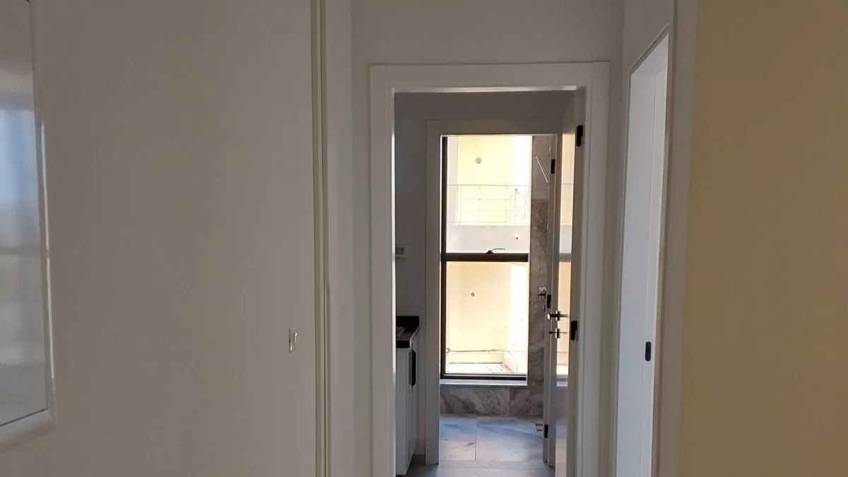 Außergewöhnliches H+1-Büro in Menzah 5 zur Miete: Ideal für Ihren Arbeitsplatz