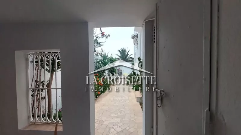 Luxus-Villa mit Pool in Gammarth: Ein Refugium der Luxus und Entspannung