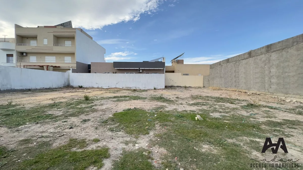 304m² Grundstück in Korba Beach: Ihre friedliche Oase in Nabeul