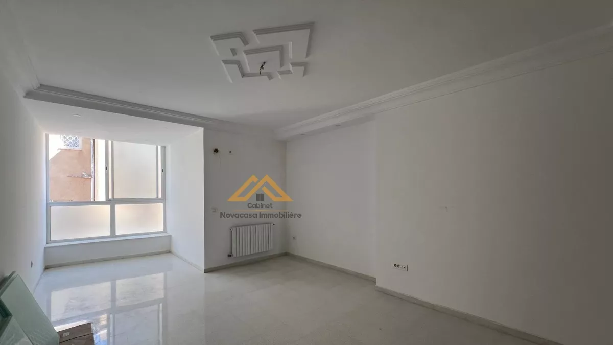 Wohnung S+3 in Khzema: Ein Zufluchtsort der Komfort und Sicherheit in Sousse