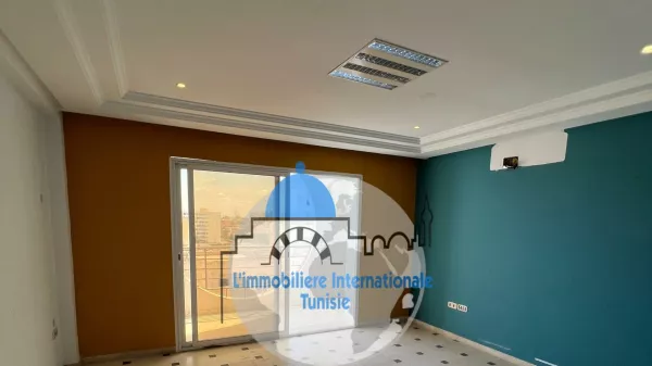 Büro A+2 in Corniche Sousse