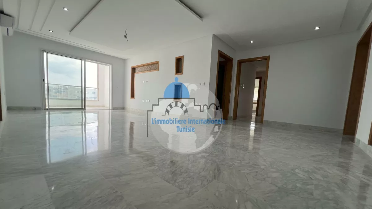 Luxuriöse S+3-Wohnung in Sahloul, Sousse