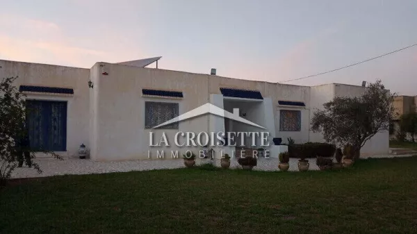 Luxus-Villa im Erdgeschoss S+4 in La Soukra, Ariana - MVV0241