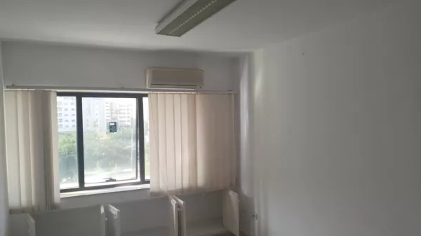 Bürofläche zum Verkauf in Montplaisir