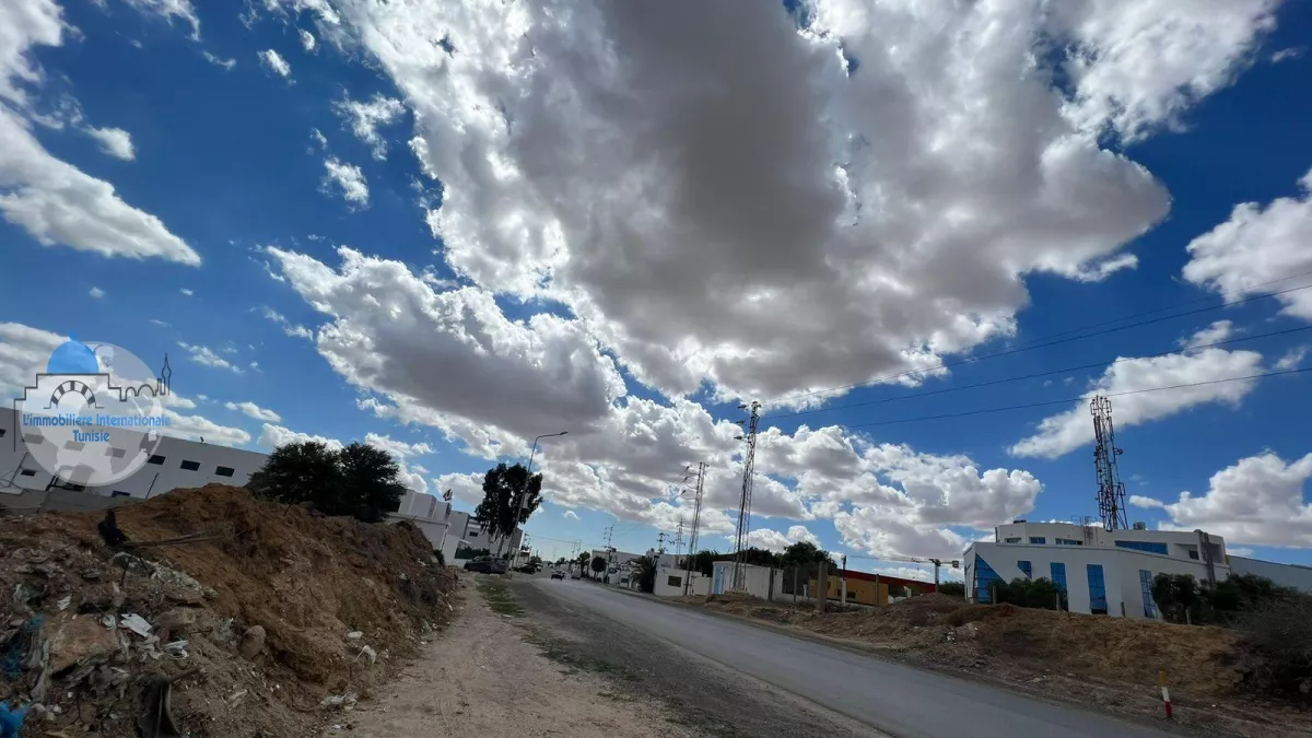 Außergewöhnliche Gelegenheit in Sousse: Prime Grundstücke in der Nähe des Mall of Sousse
