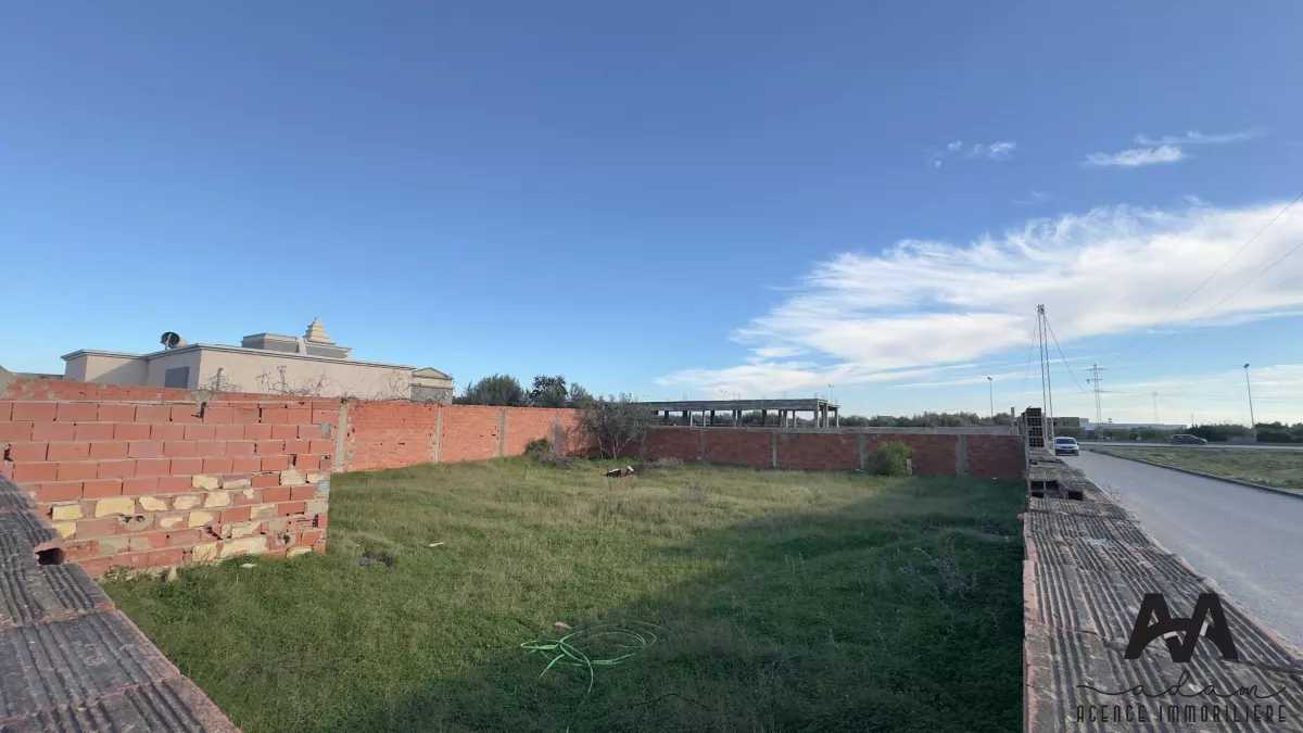 Außergewöhnliches 706 m² Grundstück in Dagdoug: Eine Einzigartige Gelegenheit!