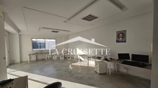 Büro zur Miete in Berges du Lac 2, Tunis