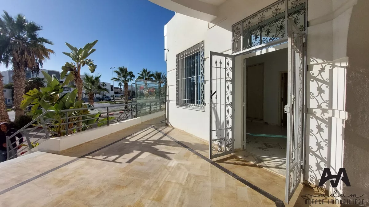 Außergewöhnliches 90m² Büro in Mrezga, Nabeul zum Verkauf - Eine Ideale Geschäftschance