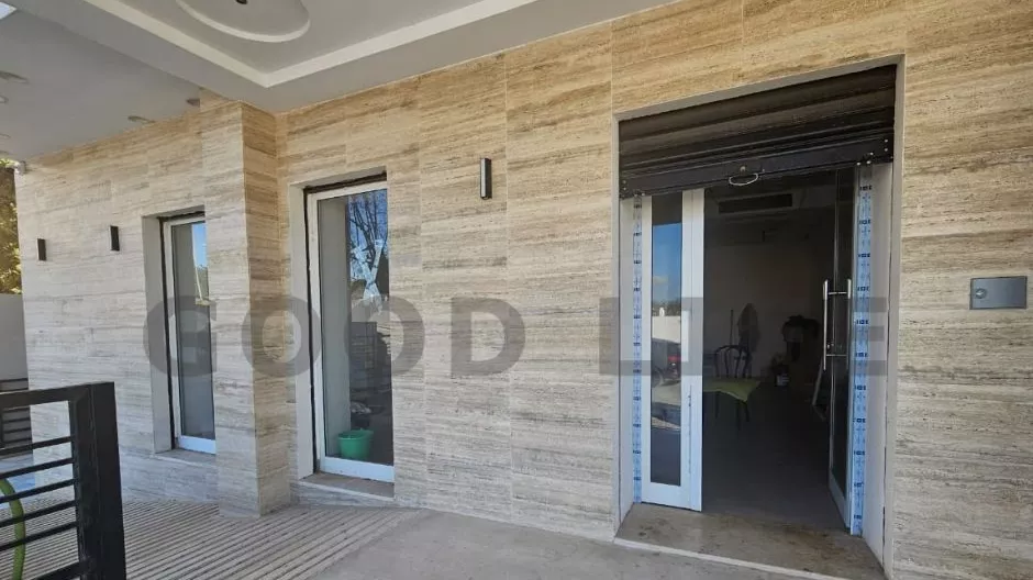 Außergewöhnliche Gewerbegelegenheit in Manar 1, Tunis