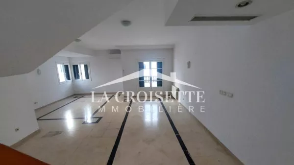 Luxuriöses S+3-Duplex mit Teilmeerblick in La Marsa - MDV0165