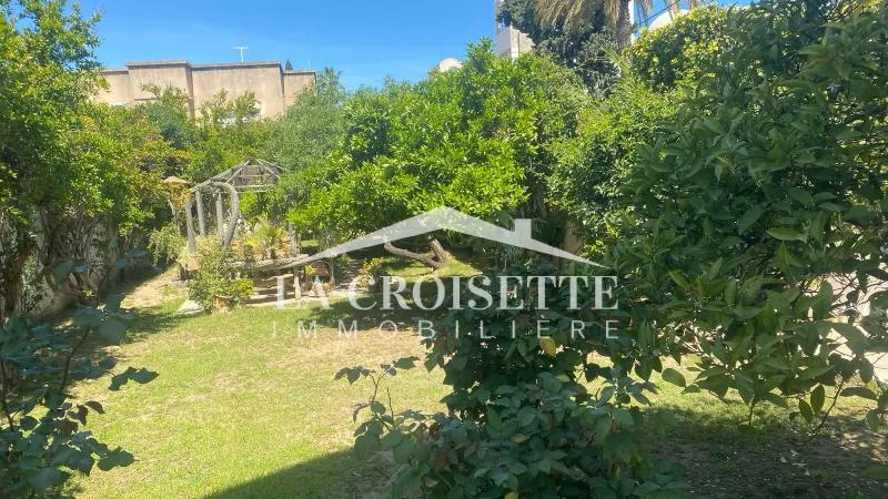 Luxus-Villa zur Miete in La Marsa: Ein Refugium der Eleganz und des Komforts