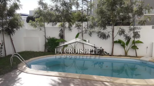 Luxuriöses Doppelhaus mit Pool zur Miete in La Soukra ZDL0043