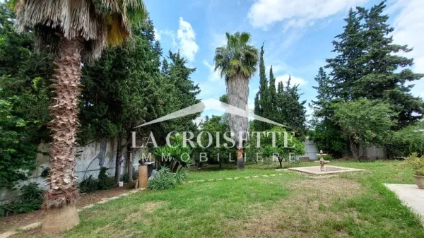 Erdgeschoss-Villa zur Miete in Gammarth Supérieur - MRCL0055